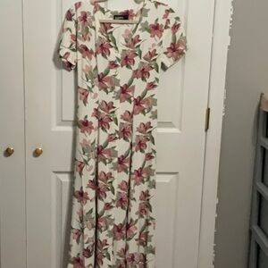 Dawn Joy dress. Cream. Floral design. Maxi length. Button front. Size 8